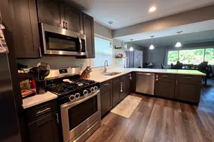 3898 Montgomery Dr, Crete, IL 60417 - Photo 11