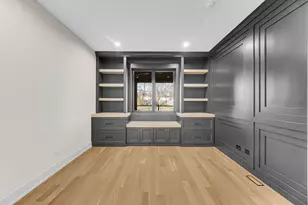 [Address not provided], Deerfield, IL 60015 - Photo 11