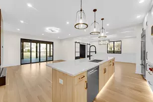 [Address not provided], Deerfield, IL 60015 - Photo 7