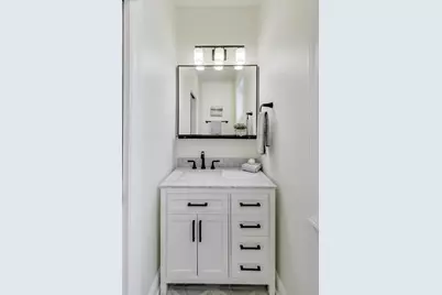 2229 Harvey Avenue, Berwyn, IL 60402 - Photo 17