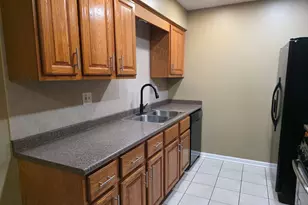 1665 Coach Dr, Naperville, IL 60565 - Photo 3