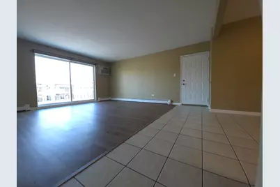 1665 Coach Drive #204, Naperville, IL 60565 - Photo 5