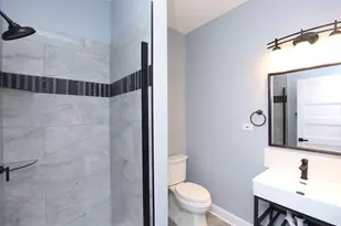 2039 W 23rd St, Chicago, IL 60608 - Photo 19