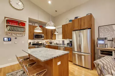 3015 N Damen Avenue #3, Chicago, IL 60618 - Photo 9