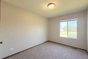 18018 Chantilly Ln, Hazel Crest, IL 60429 - Photo 11