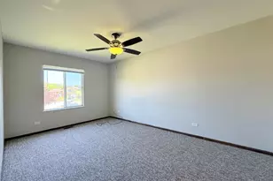 18018 Chantilly Ln, Hazel Crest, IL 60429 - Photo 9