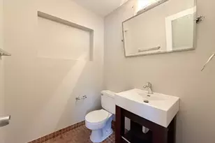 17153 Walter St, Lansing, IL 60438 - Photo 9