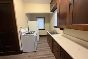 705 W Olive St, Bloomington, IL 61701 - Photo 7