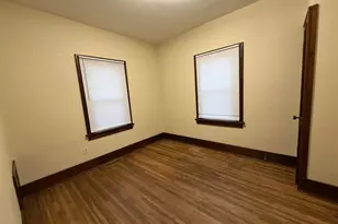 705 W Olive St, Bloomington, IL 61701 - Photo 17