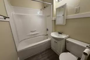 705 W Olive St, Bloomington, IL 61701 - Photo 15