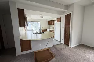 508 W Grove St, Bloomington, IL 61701 - Photo 7