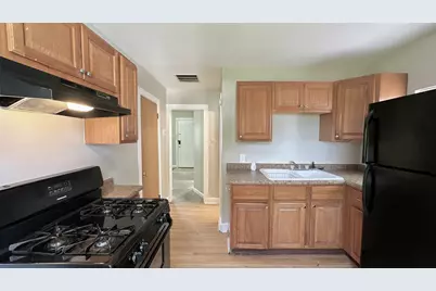 15031 Hamlin Avenue, Midlothian, IL 60445 - Photo 3