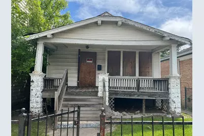 10505 S Wentworth Avenue, Chicago, IL 60628 - Photo 1