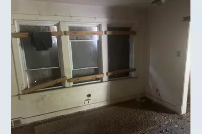 10505 S Wentworth Avenue, Chicago, IL 60628 - Photo 9