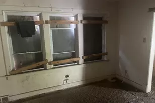 10505 S Wentworth Ave, Chicago, IL 60628 - Photo 9