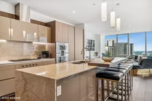 363 E Wacker Dr, Chicago, IL 60601 - Photo 7