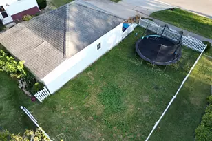 533 S 4th St, Watseka, IL 60970 - Photo 9