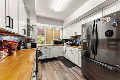 805 W Indiana Avenue, Urbana, IL 61801 - Photo 15