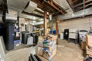 805 W Indiana Ave, Urbana, IL 61801 - Photo 29