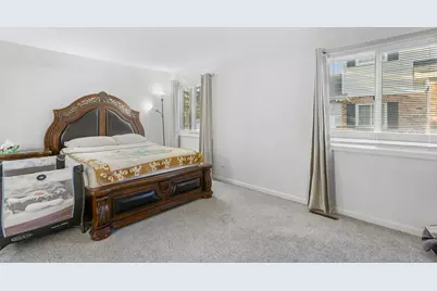 7235 Willow Way Lane #B, Willowbrook, IL 60527 - Photo 9