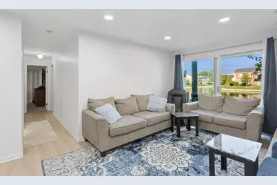 7235 Willow Way Lane #B, Willowbrook, IL 60527 - Photo 5