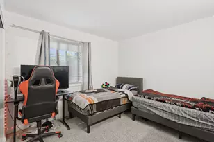 7235 Willow Way Ln, Willowbrook, IL 60527 - Photo 13