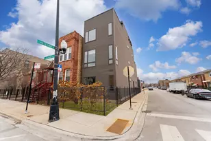 2437 W Jackson Blvd, Chicago, IL 60612 - Photo 1