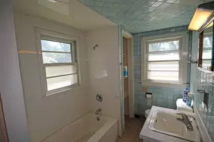 29 S Hickory Ave, Fox Lake, IL 60020 - Photo 11