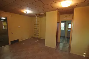 29 S Hickory Ave, Fox Lake, IL 60020 - Photo 9