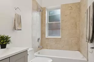 3849 W Ainslie St, Chicago, IL 60625 - Photo 7