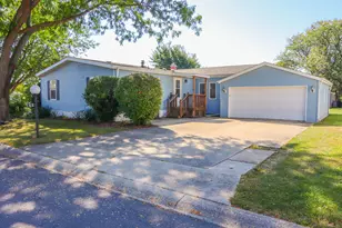 63 Birch, Sandwich, IL 60548 - Photo 31