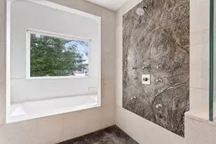 1828 W Larchmont Ave, Chicago, IL 60613 - Photo 19