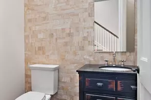 1828 W Larchmont Ave, Chicago, IL 60613 - Photo 15