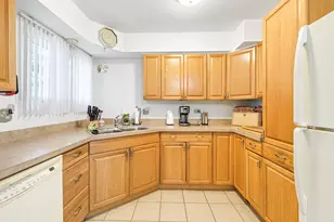 123 Honeysuckle Ct, Rolling Meadows, IL 60008 - Photo 9