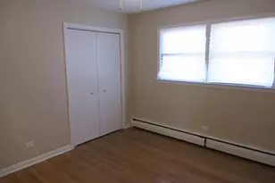 2918 W 99th Pl, Evergreen Park, IL 60805 - Photo 25