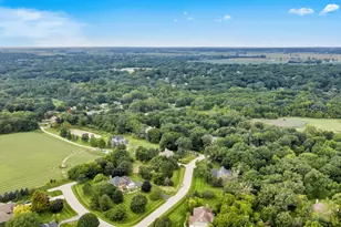4N934 Forest Trail Dr, Campton Hills, IL 60175 - Photo 9
