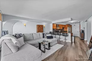 300 N State St, Chicago, IL 60654 - Photo 9