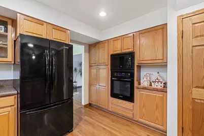 455 Laburnum Drive, Northbrook, IL 60062 - Photo 7