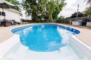 404 E South St, Peotone, IL 60468 - Photo 15