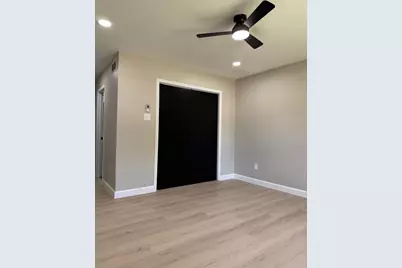 831 Richards Street, Joliet, IL 60433 - Photo 15