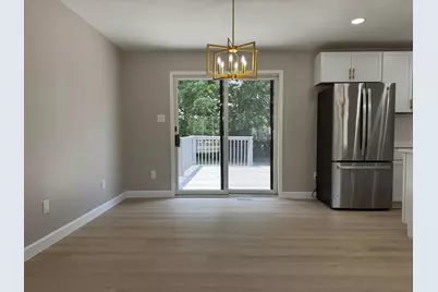 831 Richards Street, Joliet, IL 60433 - Photo 7