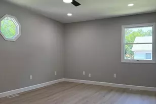 831 Richards St, Joliet, IL 60433 - Photo 23