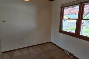 14727 S Whipple Ave, Posen, IL 60469 - Photo 9