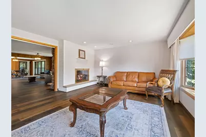 2250 White Oak Drive, Northbrook, IL 60062 - Photo 15