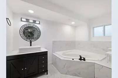 2250 White Oak Drive, Northbrook, IL 60062 - Photo 17