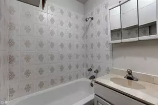 2832 N Mozart St, Chicago, IL 60618 - Photo 9