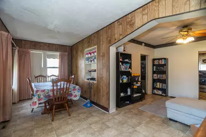 8351 S Cregier Avenue, Chicago, IL 60617 - Photo 7