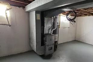 22336 Merrill Ave, Sauk Village, IL 60411 - Photo 13