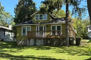 330 Park Ave, Cary, IL 60013 - Photo 3