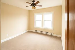 910 Nicholson St, Joliet, IL 60435 - Photo 23